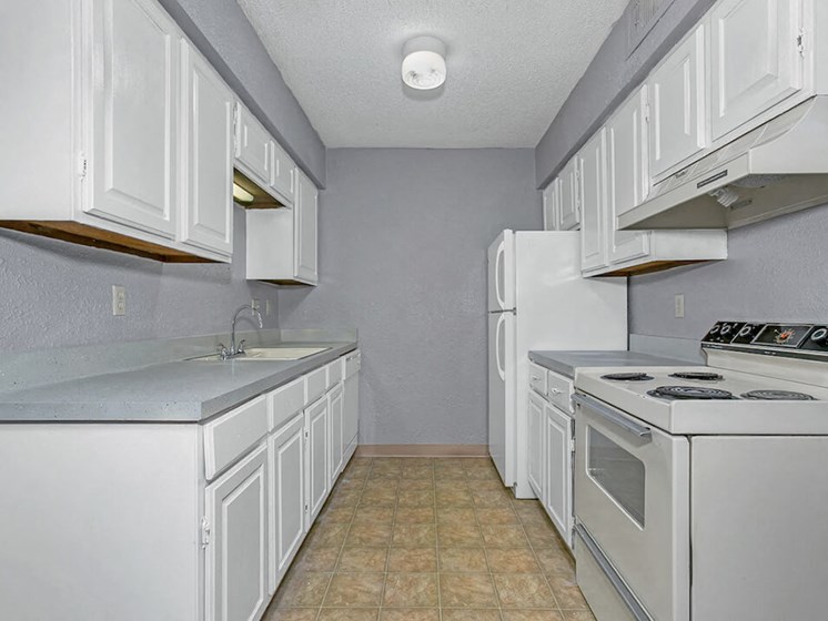 Mt Carmel Apartments with nice Kitchen